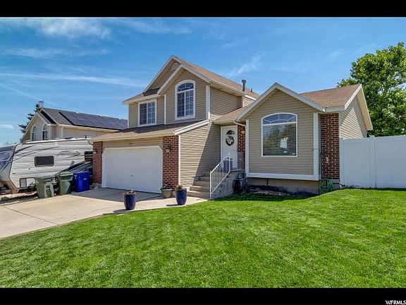 3rd image of 5907 W Fox River Ln