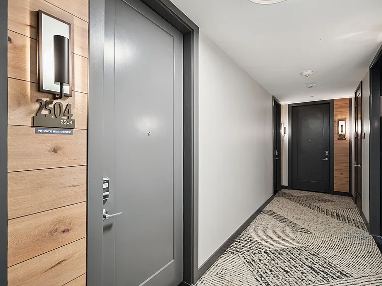 1212 Demonbreun St #2504 — Photo 23