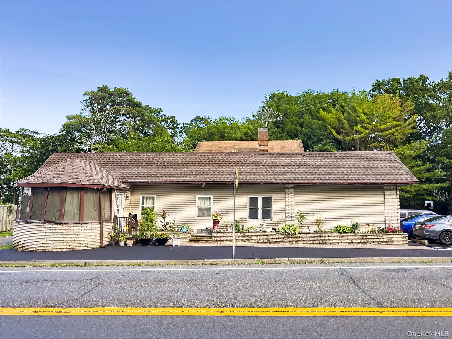 458 N Liberty Drive, Tomkins Cove, NY 10986 — Photo 1