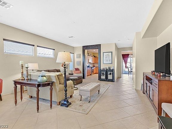 5th image of 3042 Tara Murphy Dr