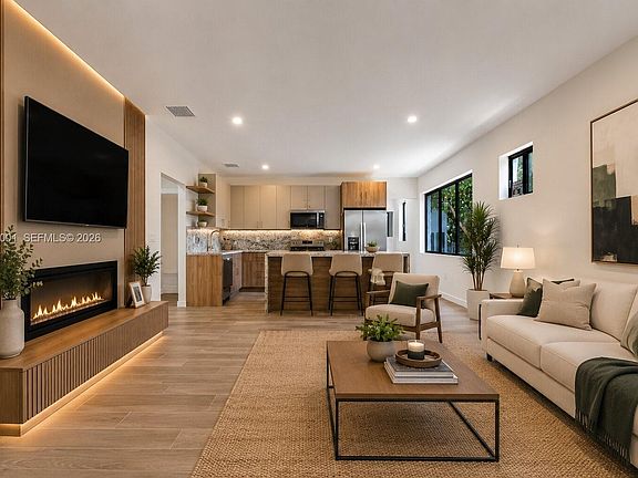 3rd image of 1020 NW 49th St