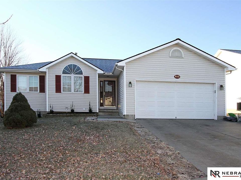 1st image of 855 Karen Dr