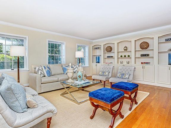 11 Palmer Ln Riverside CT-large-027-31-022-1498x1000-72dpi.jpg