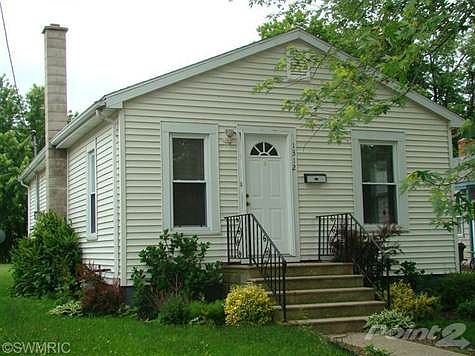 1st image of 1312 Marion Ave
