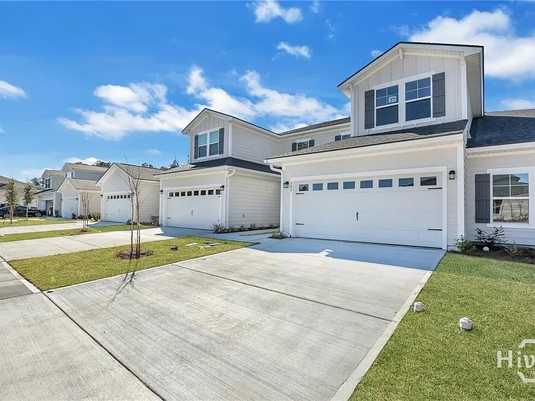 157 Lower Creek Dr — Photo 2