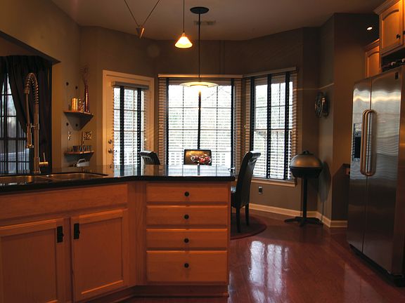 5th image of 408 Rose Ln