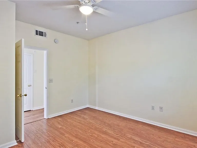 8102 Woodland Ln #8102 — Photo 30