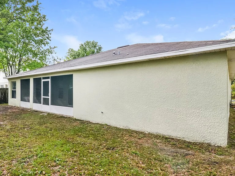 903 Bonneville Ln — Photo 15