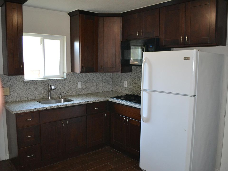 1st image of 772 E Hedding St
