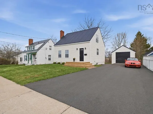 71 Churchill St, Truro, NS B2N 1M9