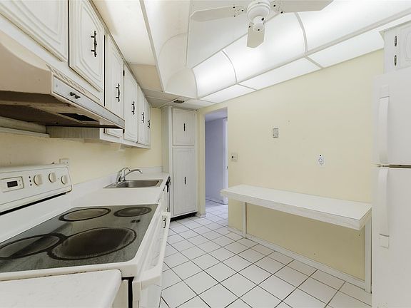 4th image of 6901 Environ Boulevard #1D