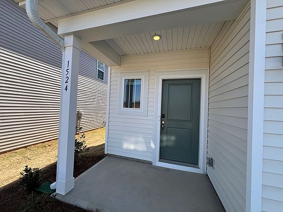 2nd image of 1524 31st Street Ct NE
