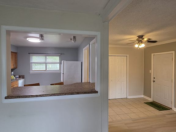 5th image of 1212 Tatem Ave