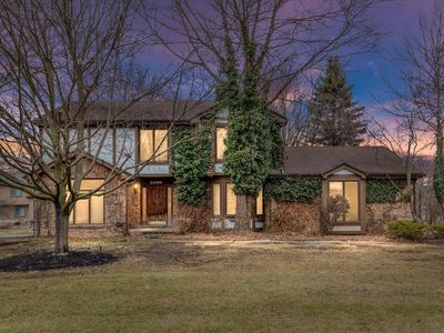 25206 Bridlepath Ln, Farmington Hills, MI, 48335