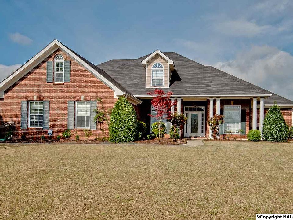 1st image of 5007 Oak Creek Dr SE