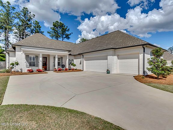 2nd image of 457 Crossvine Pl