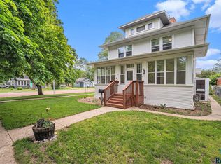 103 N Chicago Ave, Madison, SD 57042