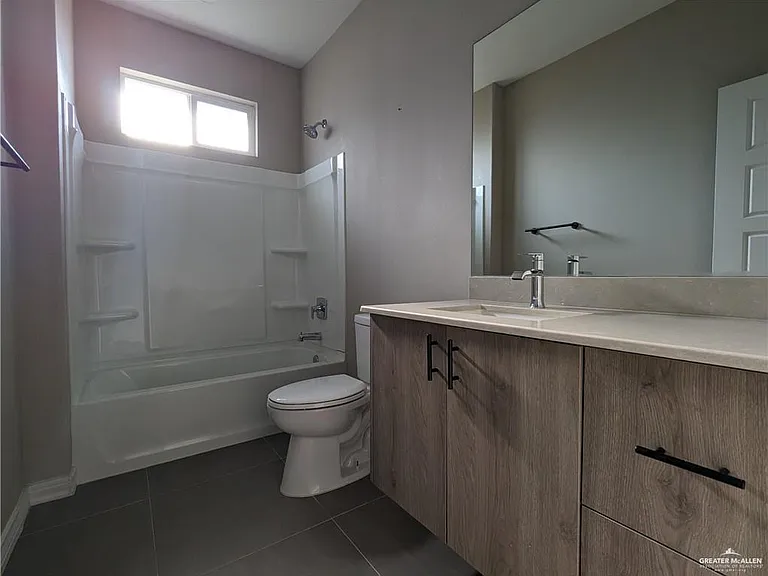5905 Puffin Ave #1 — Photo 11
