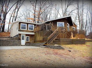 3380 Genesee Rd, Jonesville, MI 49250