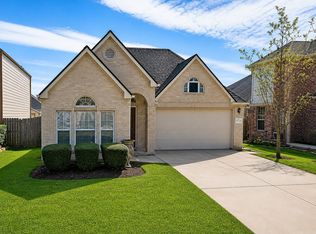 9238 Clearwood Landing Blvd, Houston, TX 77075