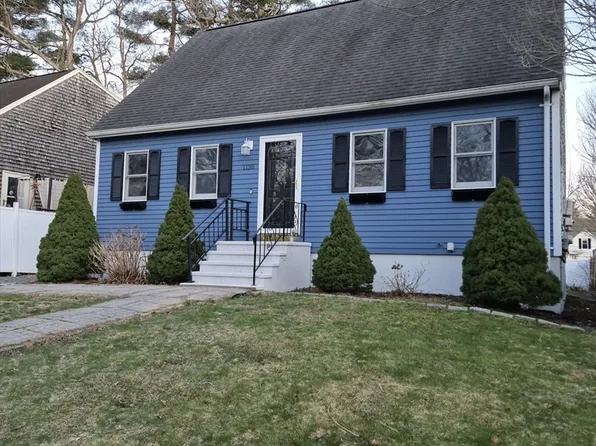 1138 Sassaquin Ave, New Bedford, MA 02745