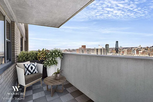 Sold by Warburg | media 29