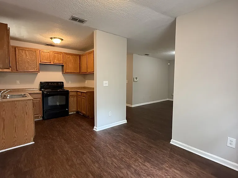6625 Vermillion St — Photo 4