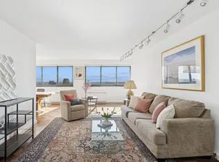 1725 York Avenue 33E image 1 of 12