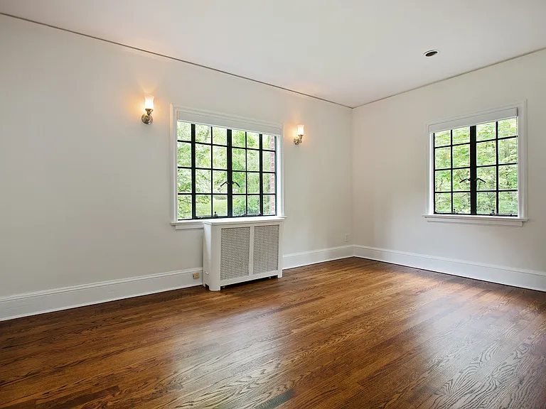11 Eton Rd — Photo 11