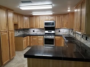 2075 Sykes Creek Rd, Rogue River, OR 97537