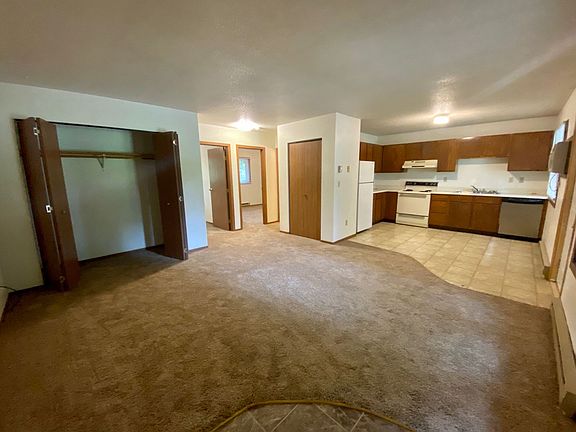 2nd image of 1505 University Dr N APT 6
