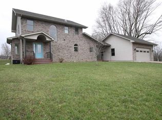 7721 Walsh Rd, Godfrey, IL 62035