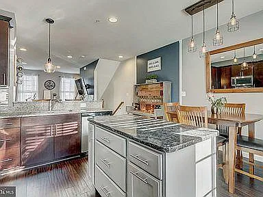 4513 Foster Ave — Photo 3