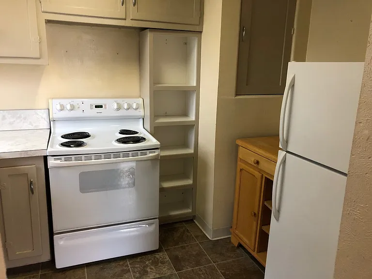 2515 12th Ave N #1 — Photo 5
