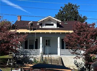 265 Osborne Ave, Madison, WV 25130