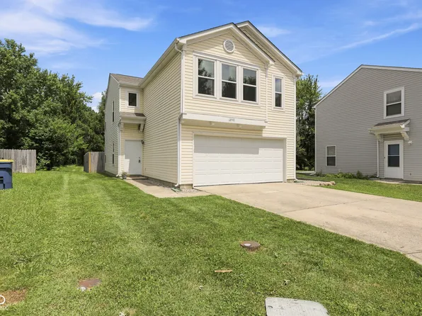 12748 Crescent Dr, Carmel, IN 46032