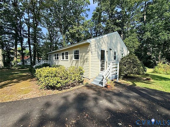 2nd image of 8708 Midway Rd