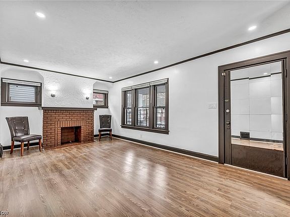 4th image of 11406 Nelson Ave