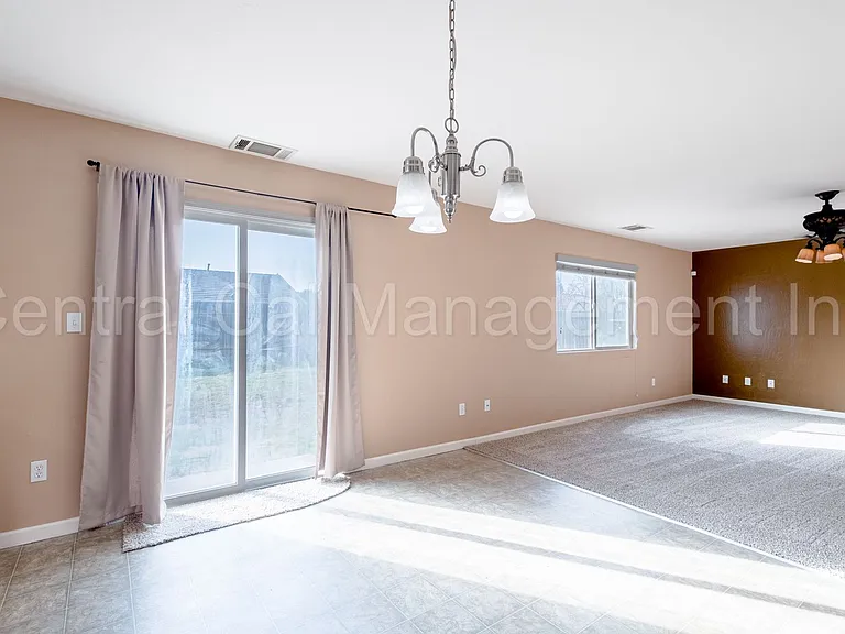11723 Holabird Ave — Photo 9