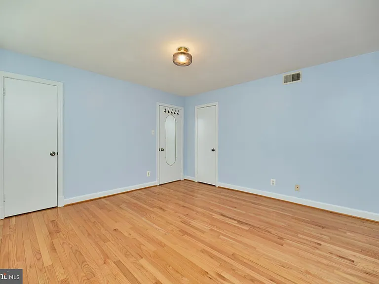 2501 Arlington Blvd #2 — Photo 18