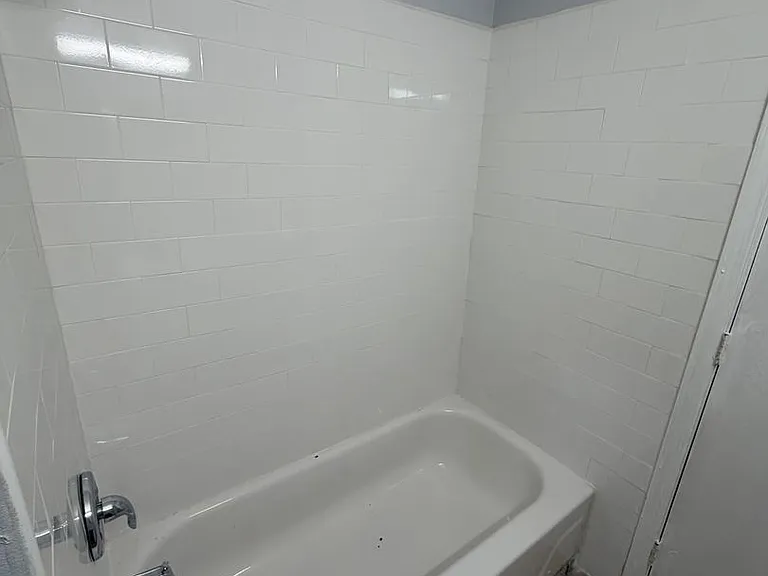 3328 Ellwood Ave.* — Photo 20