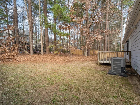 8 Drummond Ct, Durham, NC 27713