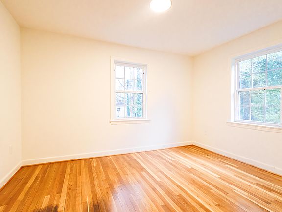 4th image of 1640 W Northwest Blvd #4