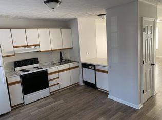 1407 Glenwood St #2, Milton, WV 25541