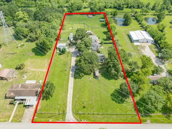 2230 Nancy St, Alvin, TX 77511