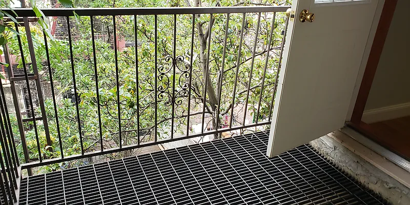 Rented by The Hamilton Group | media 14