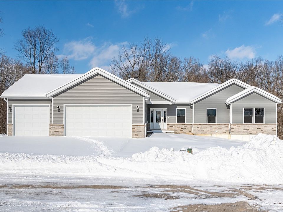 1st image of 213 Esther Dr