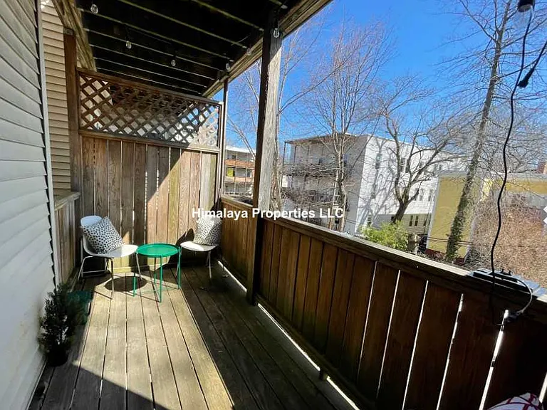 Putnam Ave — Photo 3