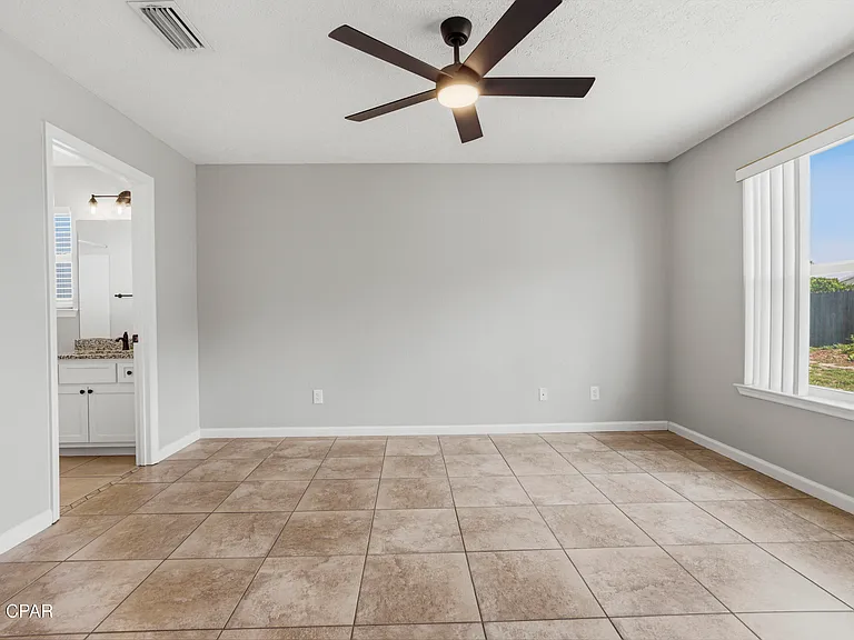 8416 N Lagoon Dr — Photo 10