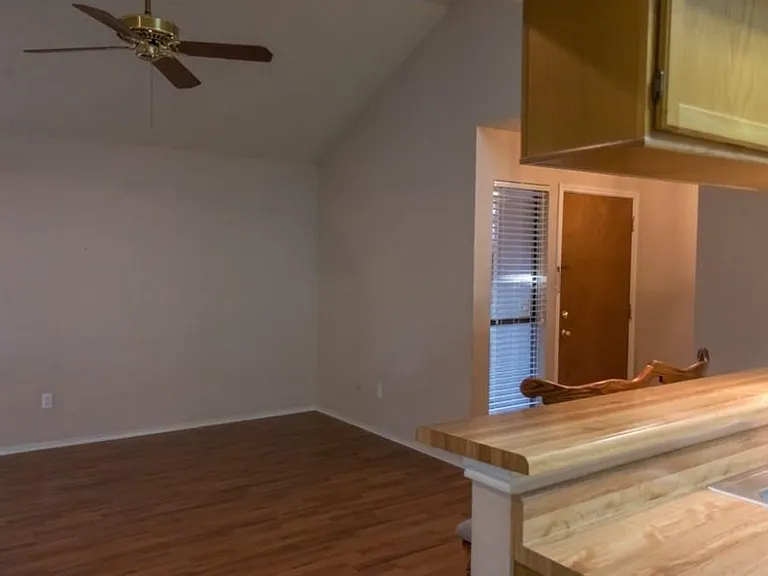 557 Grace Ln — Photo 15